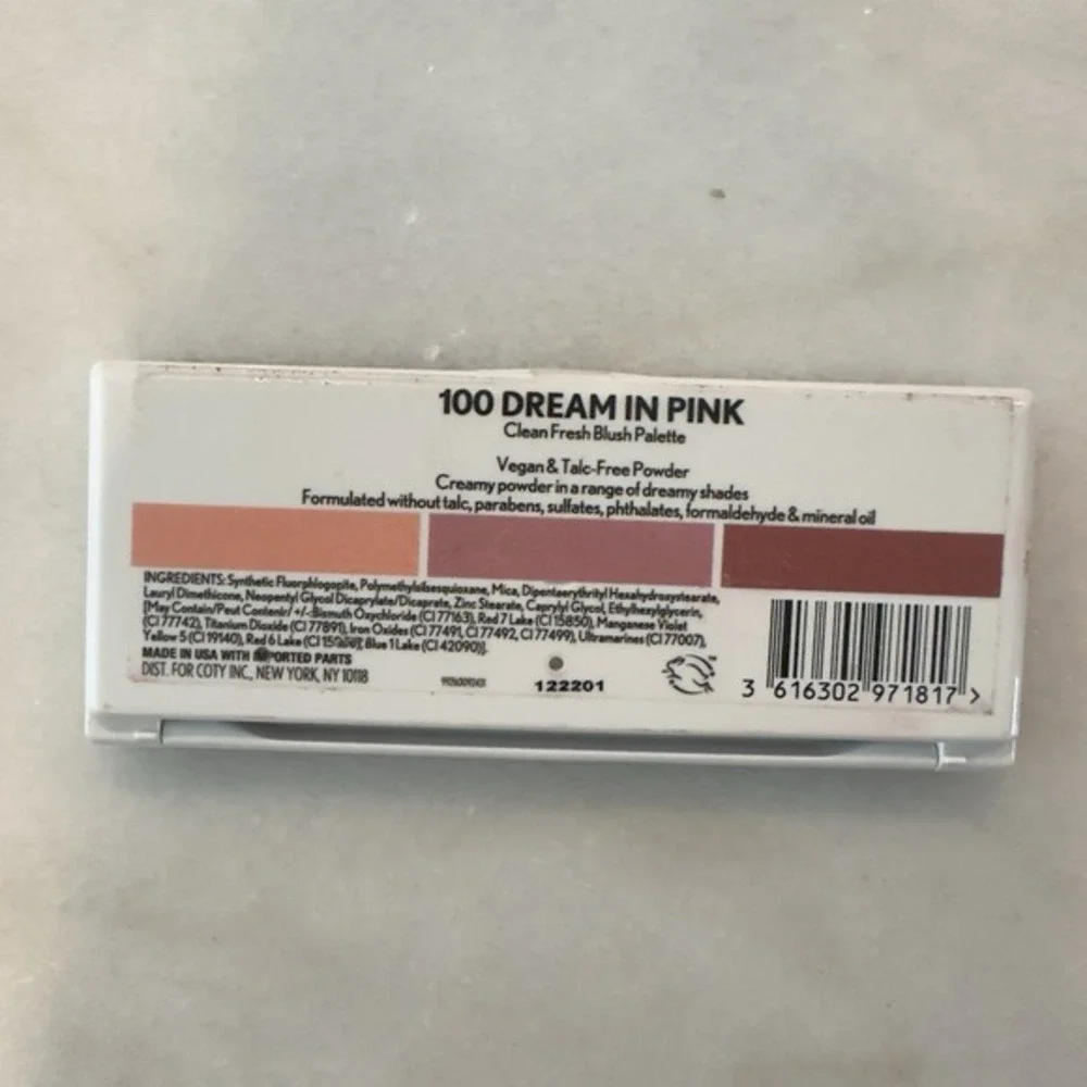 CoverGirl CLEAN FRESH Blush Palette, 100 Dream In‎ Pink